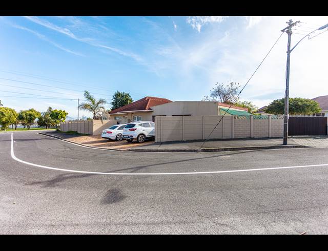3 BEDROOM HOUSE RENTED IN CHRISMAR